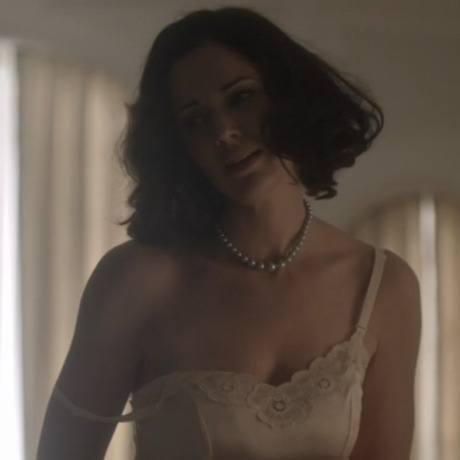 Laura Mennell Nude