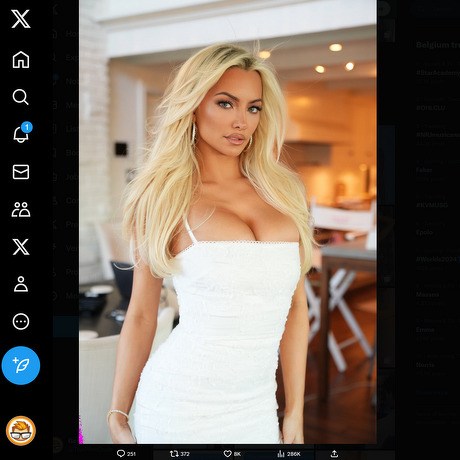 Lindsey Pelas Nude