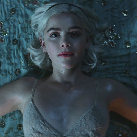 Kiernan Shipka Nude