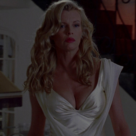 Kim Basinger Nude