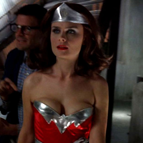 Emily Deschanel Nude